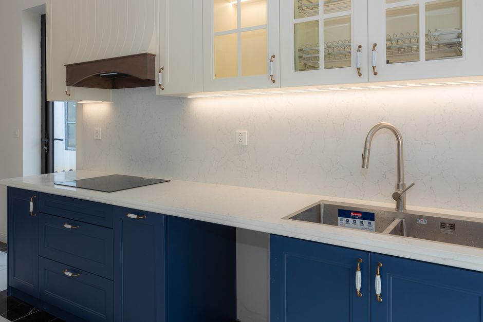 Kitchen cabinet hardware closeup